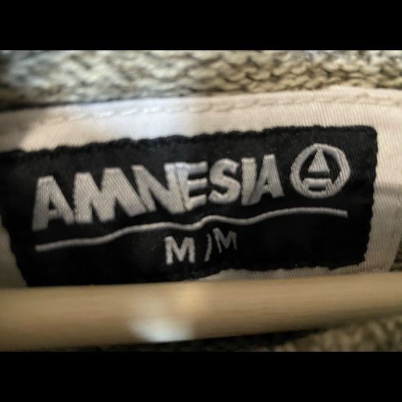 Amnesia knit sweater - Picture 3 of 3